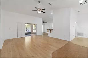 2410 Bar Lou Ct, Saint Cloud, FL 34771 - Photo 8