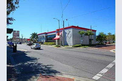 100 N Bay Street, Eustis, FL 32726 - Photo 2