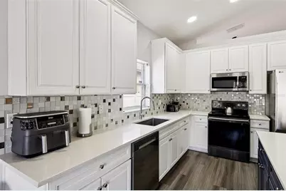 2104 Congress Lane, Saint Cloud, FL 34769 - Photo 10