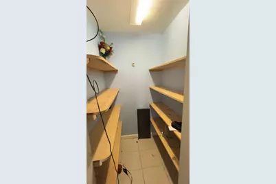 522 Highview Circle N, Brandon, FL 33510 - Photo 16