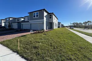 4552 Burrowing Owl Loop, Saint Cloud, FL 34772 - Photo 2