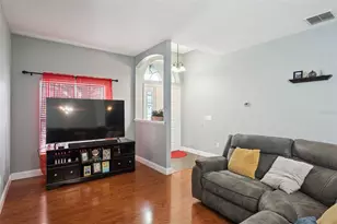 2862 Aloma Oaks Dr, Oviedo, FL 32765 - Photo 2