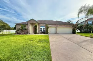 231 Strathmore Cir, Kissimmee, FL 34744 - Photo 1
