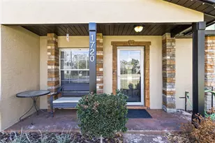 1720 W Acres Dr, Saint Cloud, FL 34769 - Photo 2