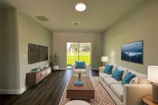 513 Albatross Dr, Poinciana, FL 34759 - Photo 2