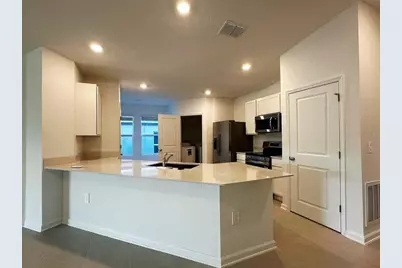 339 Puma Loop, Groveland, FL 34736 - Photo 4