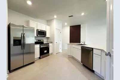 339 Puma Loop, Groveland, FL 34736 - Photo 4