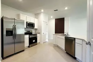 339 Puma Loop, Groveland, FL 34736 - Photo 4