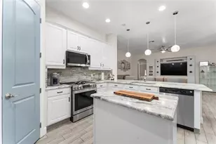 2770 Swoop Cir, Kissimmee, FL 34741 - Photo 8