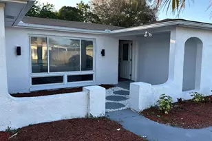 1715 Kenilworth St, Holiday, FL 34691 - Photo 2