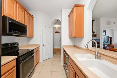 1357 Venezia Court #303, Davenport, FL 33896 - Photo 8