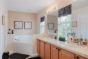 4925 Poolside Dr, Saint Cloud, FL 34769 - Photo 18