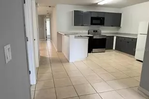 2776 Club Cortile Cir, Kissimmee, FL 34746 - Photo 12