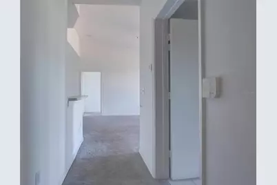 5566 Metrowest Boulevard #2-302, Orlando, FL 32811 - Photo 2