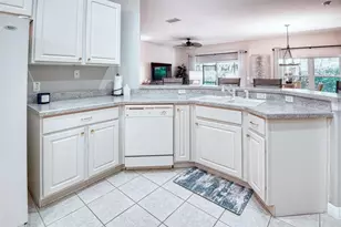 93 Oak Leaf Dr, Poinciana, FL 34759 - Photo 16