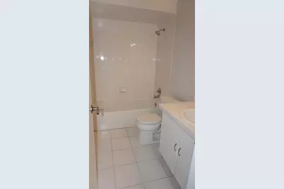 5219 Via Hacienda Circle #B209, Orlando, FL 32839 - Photo 10