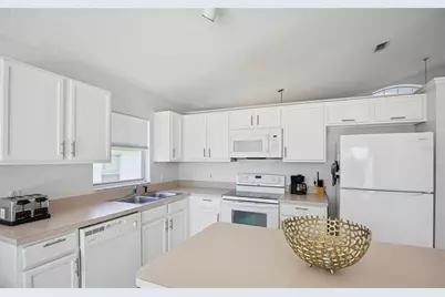 222 Lake Shore Parkway, Davenport, FL 33896 - Photo 10