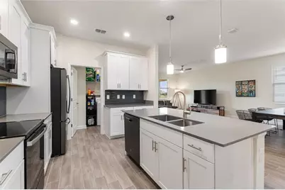 8943 Fallen Oak Dr, Davenport, FL 33896 - Photo 8