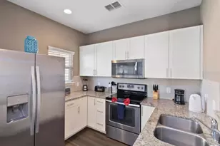 3207 Gold Ln, Kissimmee, FL 34747 - Photo 6