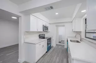 1709 Lake Lorine Dr, Orlando, FL 32808 - Photo 12