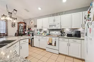 4774 Cumbrian Lakes Dr, Kissimmee, FL 34746 - Photo 14