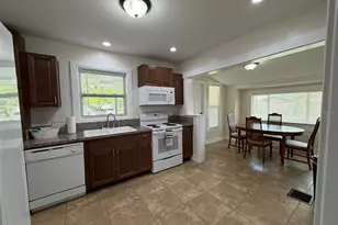 903 E New York Ave, Deland, FL 32724 - Photo 22