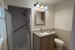 903 E New York Ave, Deland, FL 32724 - Photo 16