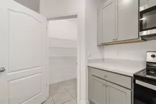 318 Montgomery Ct, Kissimmee, FL 34758 - Photo 10