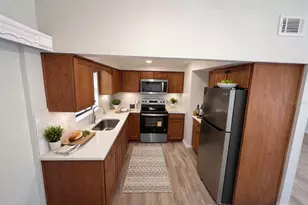 3823 Pine Ridge Rd, Orlando, FL 32808 - Photo 2