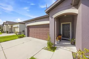 1917 Cayman Cove Cir, Saint Cloud, FL 34772 - Photo 4