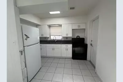 2329 W Oak Street, Kissimmee, FL 34741 - Photo 2