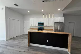 122 Naomi Pl, Rotonda West, FL 33947 - Photo 6