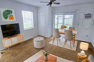 702 Lucaya Dr, Kissimmee, FL 34758 - Photo 2