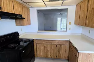 702 Lucaya Dr, Kissimmee, FL 34758 - Photo 10