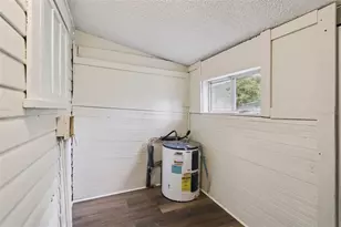 547 E Voorhis Ave, Deland, FL 32724 - Photo 16