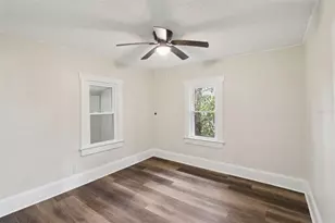 547 E Voorhis Ave, Deland, FL 32724 - Photo 14