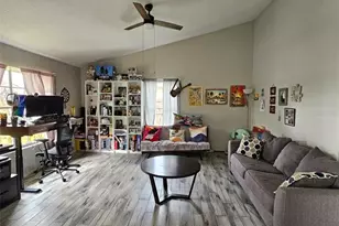 1927 Gamboge Dr, Orlando, FL 32822 - Photo 14