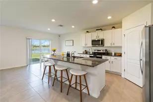 2780 Swooping Sparrow Dr, Saint Cloud, FL 34773 - Photo 14