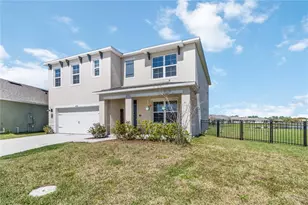2780 Swooping Sparrow Dr, Saint Cloud, FL 34773 - Photo 2