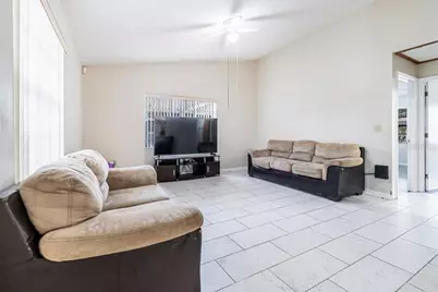 314 Jacksonville Court, Kissimmee, FL 34759 - Photo 8