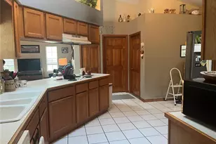 3796 Clint Ct, Saint Cloud, FL 34772 - Photo 6