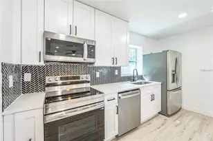 4212 Harry Dr, Fruitland Park, FL 34731 - Photo 10