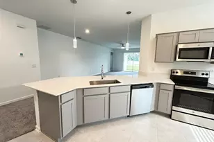 305 Loch Ct, Davenport, FL 33837 - Photo 4