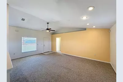 323 Fox Lake Drive, Lakeland, FL 33809 - Photo 6