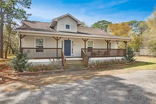 17508 Rockledge Ave, Spring Hill, FL 34610 - Photo 2