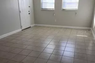 817 Sky Lake Cir, Orlando, FL 32809 - Photo 2