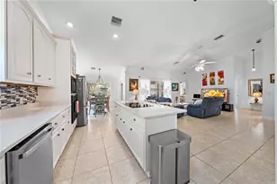 6409 Shoreline Ct, Saint Cloud, FL 34771 - Photo 12