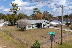 4701 Lake Shore Dr, Saint Cloud, FL 34772 - Photo 2