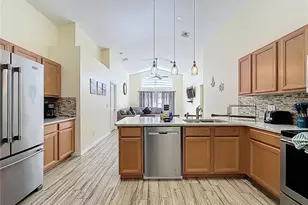 110 Rubino Dr, Davenport, FL 33837 - Photo 10