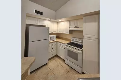 5737 Gatlin Avenue #423, Orlando, FL 32822 - Photo 10